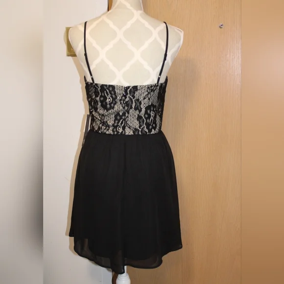 Lace and Sheer Dress Babydoll, sweetheart neckline, super Sexy, Goth, Black - Picture 3 of 7